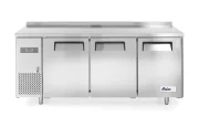 Stół chłodniczy Kitchen Line 3-drzwiowy z agregatem bocznym, linia 600 Wariant podstawowy